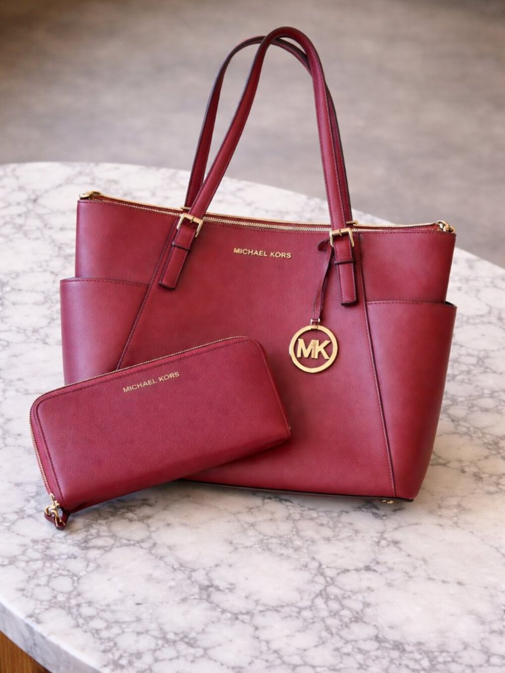 👜 Michael Kors Tote & Wallet Set – Authentic – Burgundy ❤️